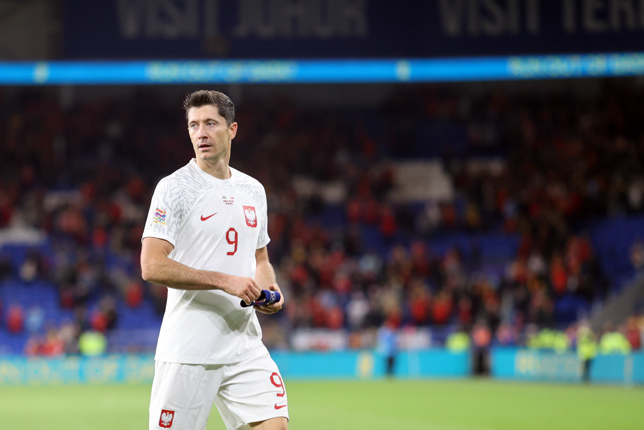Robert Lewandowski mengalami cedera paha