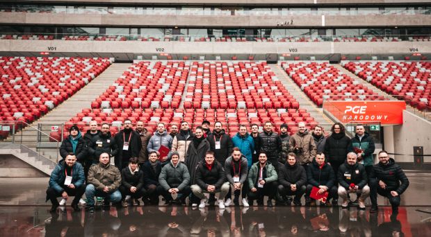 Poznaj tajniki pracy spikera zawodów sportowych