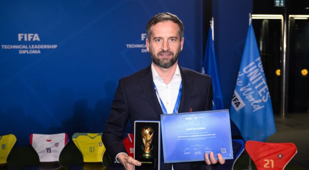 Dyrektor sportowy PZPN Marcin Dorna ukończył elitarny kurs FIFA