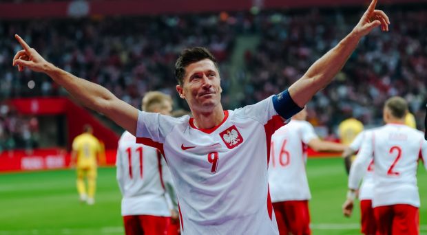 Polacy pokazali moc! Lewandowski z hat-trickiem