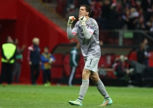 Our camera paying Wojciech Szczęsny a visit pt 3. You have to see this!