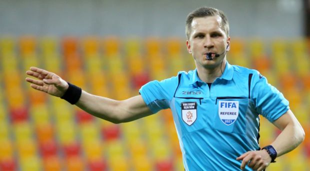 Bartosz Frankowski arbitrem meczu FC Midtjylland - Celtic ...